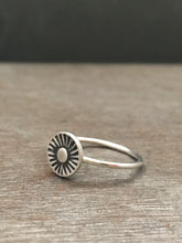 Load image into Gallery viewer, Open Eye stacking ring