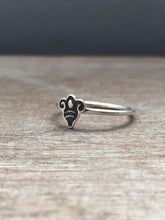 Load image into Gallery viewer, Silver uterus ring
