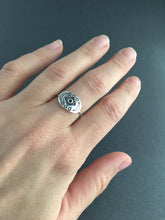 Load image into Gallery viewer, Elaborate Moon phases ring