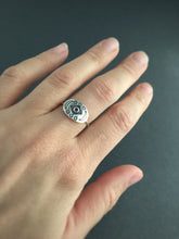 Load image into Gallery viewer, Elaborate Moon phases ring