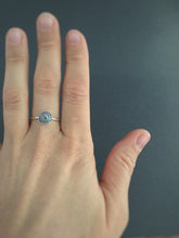 Load image into Gallery viewer, Silver teardrop ring