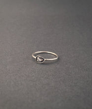 Load image into Gallery viewer, Ivy Leaf stacking ring