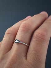 Load image into Gallery viewer, Ivy Leaf stacking ring