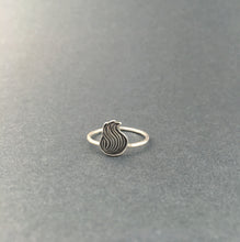 Load image into Gallery viewer, Flame sterling silver ring