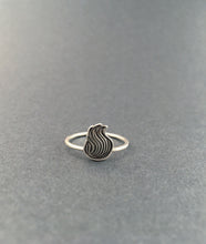 Load image into Gallery viewer, Flame sterling silver ring