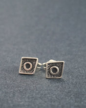 Load image into Gallery viewer, Sterling silver kite earrings