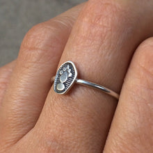 Load image into Gallery viewer, Funky stacking ring