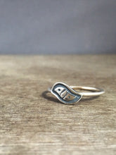 Load image into Gallery viewer, Bird Stack ring