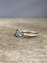 Load image into Gallery viewer, Bird Stack ring