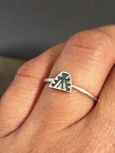 Load image into Gallery viewer, Pyramid stacking ring