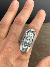 Load image into Gallery viewer, Size 9 owl ring