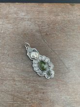 Load image into Gallery viewer, Mountain Lion Forest pendant