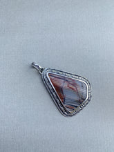 Load image into Gallery viewer, Zebra hichoryite medallion