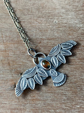 Load image into Gallery viewer, Moss agate bird pendant.