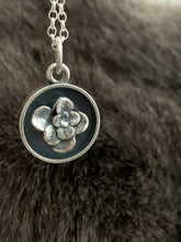 Load image into Gallery viewer, Succulent pendant #2