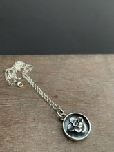 Load image into Gallery viewer, Succulent pendant #2