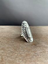 Load image into Gallery viewer, Size 8 owl ring