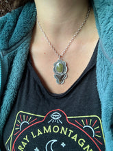 Load image into Gallery viewer, Sapphire and shark tooth medallion