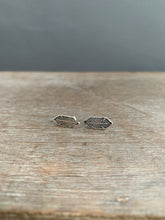 Load image into Gallery viewer, Feather stud earrings