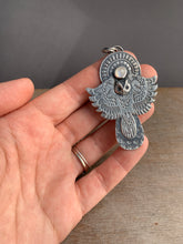 Load image into Gallery viewer, Moonstone owl