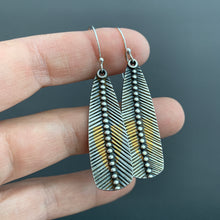 Load image into Gallery viewer, Keum Boo Feather Earrings