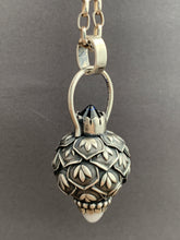 Load image into Gallery viewer, Vintage crystal and White Quartz dragon egg medallion