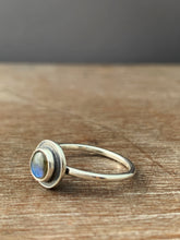 Load image into Gallery viewer, Labradorite ring size 7