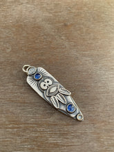 Load image into Gallery viewer, Owl pendant - kyanite and labradorite