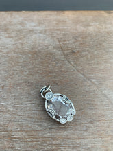 Load image into Gallery viewer, Rutilated quartz