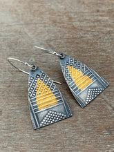 Load image into Gallery viewer, Keum Boo Portal Earrings