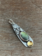 Load image into Gallery viewer, Labradorite Charm with 24k Keum boo