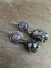 Load image into Gallery viewer, Sapphire and cedar cone earrings