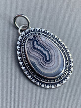 Load image into Gallery viewer, Crazy lace agate medallion