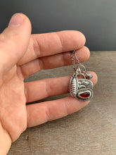 Load image into Gallery viewer, Garnet flowers and pods charm set