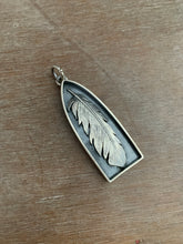 Load image into Gallery viewer, Feather shrine