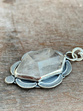 Load image into Gallery viewer, Tibetan quartz medallion