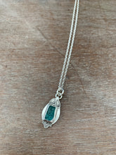 Load image into Gallery viewer, Apatite crystal charm pendant