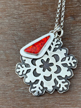 Load image into Gallery viewer, Snowflake Charm set #5