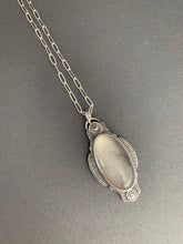 Load image into Gallery viewer, Smokey quartz pendant