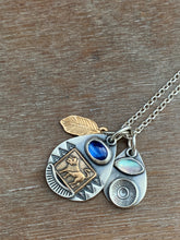 Load image into Gallery viewer, Bronze lion charm set