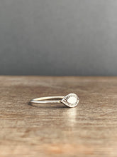 Load image into Gallery viewer, Eye stacking ring
