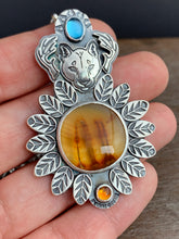 Load image into Gallery viewer, Mountain lion pendant