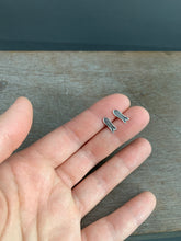 Load image into Gallery viewer, Fish stud earrings