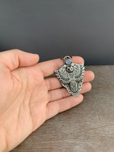 Load image into Gallery viewer, Night owl