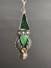 Load image into Gallery viewer, Uvarovite chrysoprase and citrine with 22k gold accents medallion