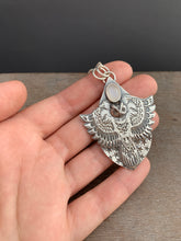 Load image into Gallery viewer, Moonstone owl