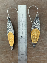 Load image into Gallery viewer, Keum Boo Floral Pattern Earrings