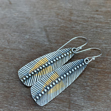 Load image into Gallery viewer, Keum Boo Feather Earrings