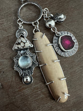 Load image into Gallery viewer, Treasure Medallion