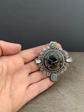 Load image into Gallery viewer, Septarian pendant